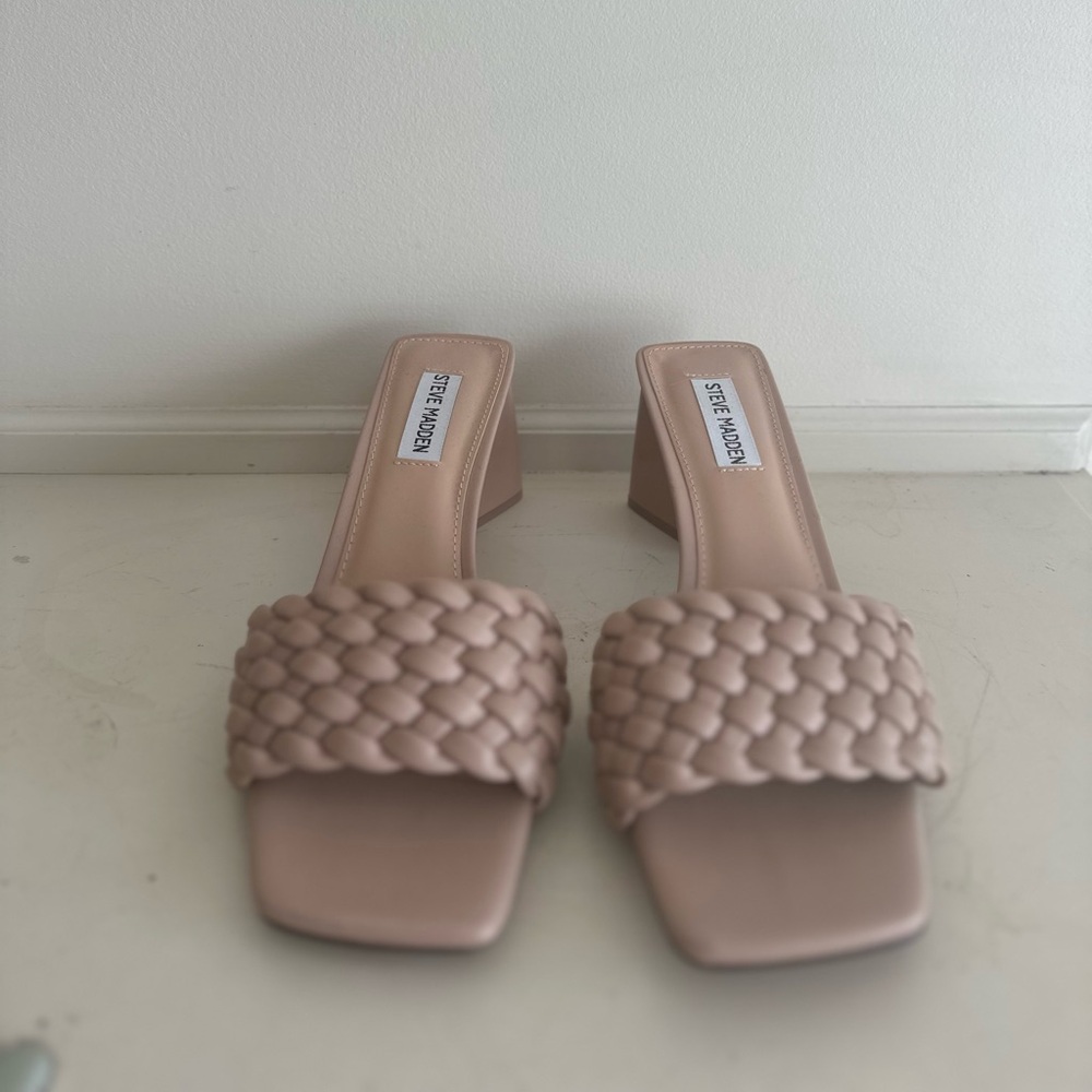 Steve Madden S8 chunky nude heel - Picture 3 of 4